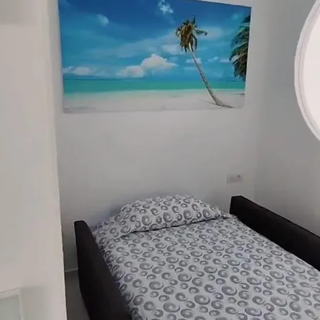 Apartment Monolocale Luna In Costa Adeje Cerca Del Mar Playa de las Americas (Tenerife)
